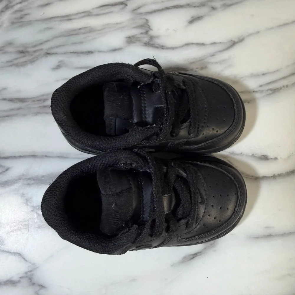 Nike Air Force 1 Low Toddler Baby Size 5C Black Walking Leather Shoes Sneakers